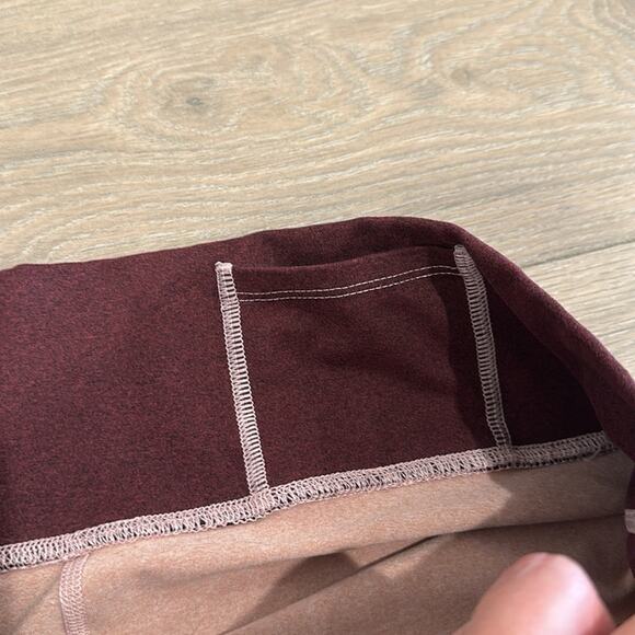 FABLETICS Heathered Pink Maroon High Rise Cropped Active Capri Bottoms Size XL - Picture 12 of 13